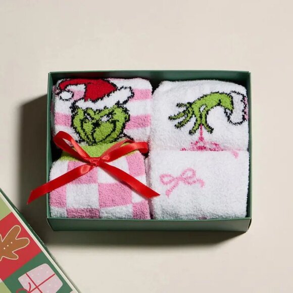 * NEW ARRIVAL * Set of 4 Grinch Holiday Sock Set - Picture 1 of 6